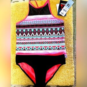 Gerry Girls 2-piece Tankini Swimsuit. NWT, size 14.